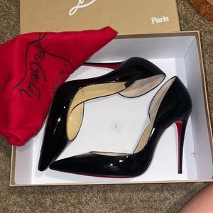 EUC AUTHENTIC Christian Louboutin Iriza Pump